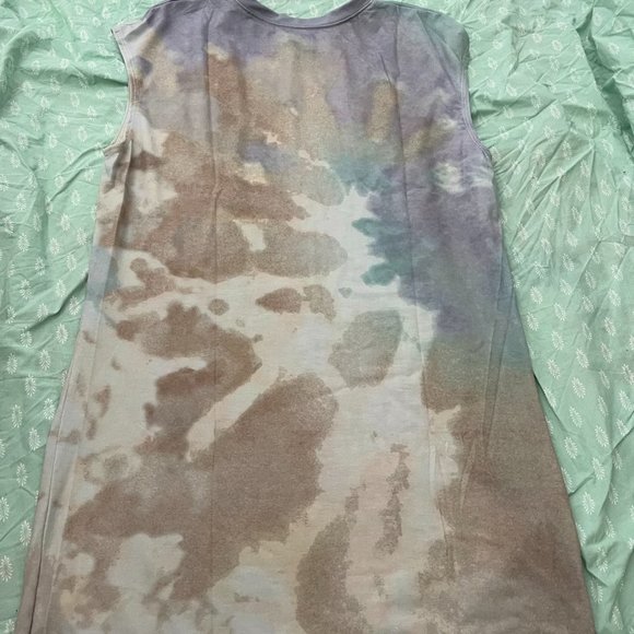 Taylor Swift "just a summer thing" beach cover up NWOT Perfect Condition!! - Picture 2 of 4